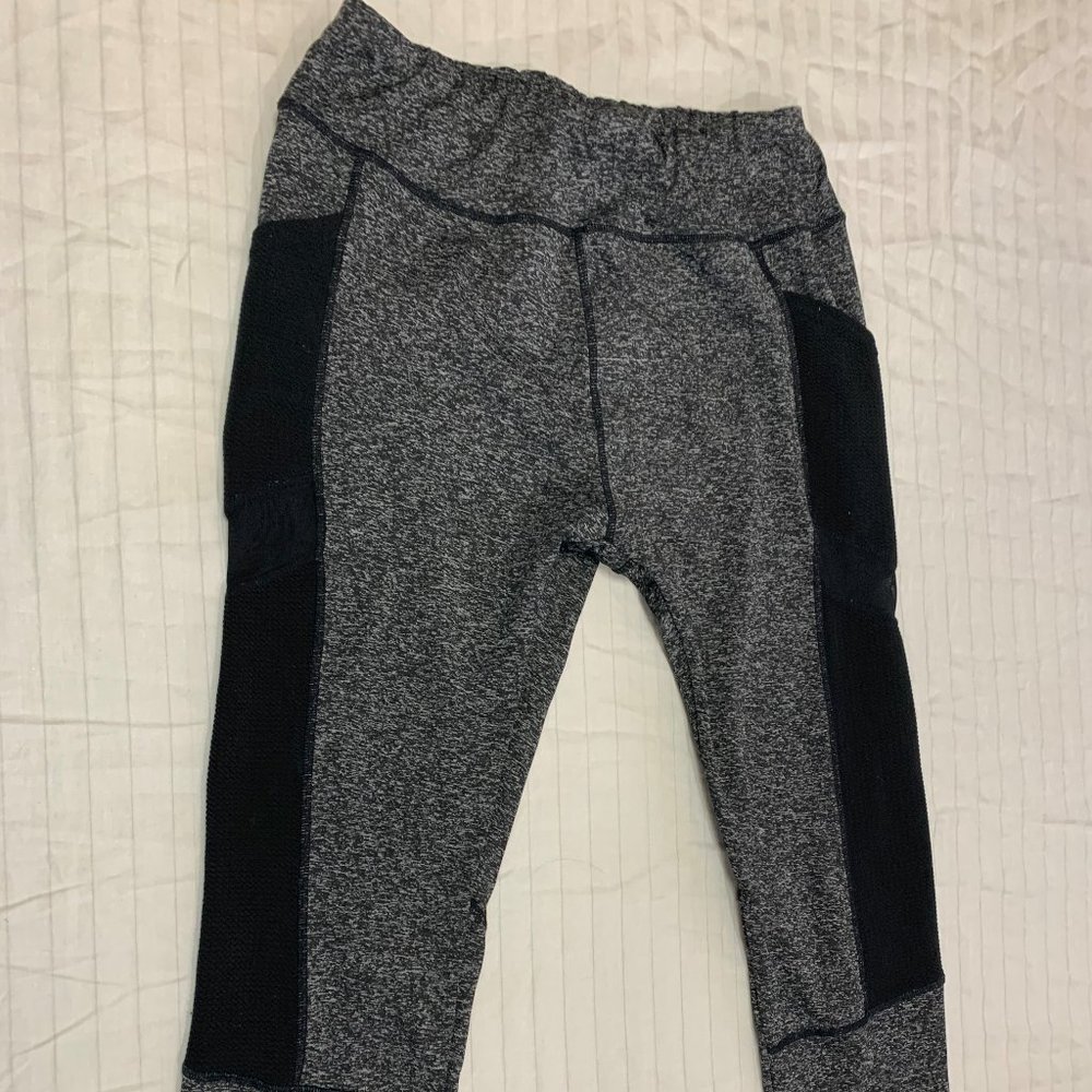 🍎🍎🍎 SILVER LEG WOMENS PULL ON ATHLETIC YOGA CAPRIS PANTS SIZE M 🍎🍎🍎